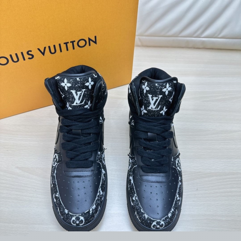 l**is V*t*n sneakers